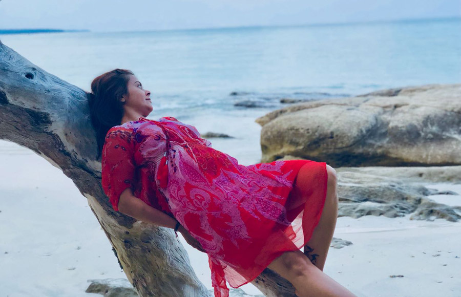 Devoleena Bhattacharjee - The perfect 'beach baby'