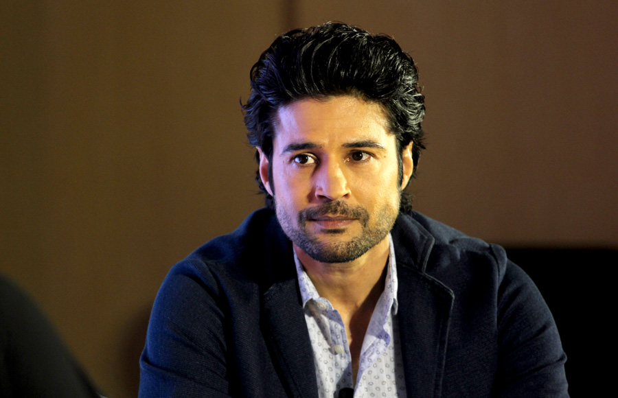  Rajeev Khandelwal