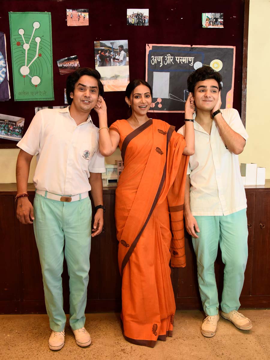 In pics: Yeh Un Dinon Ki actors wrap up school shoot 