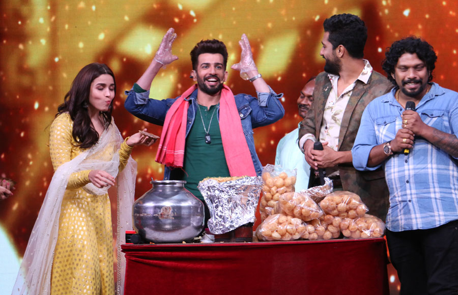 Jay Bhanushali turns pani puri wallah for Alia on Zee TV's DID Li’l Masters