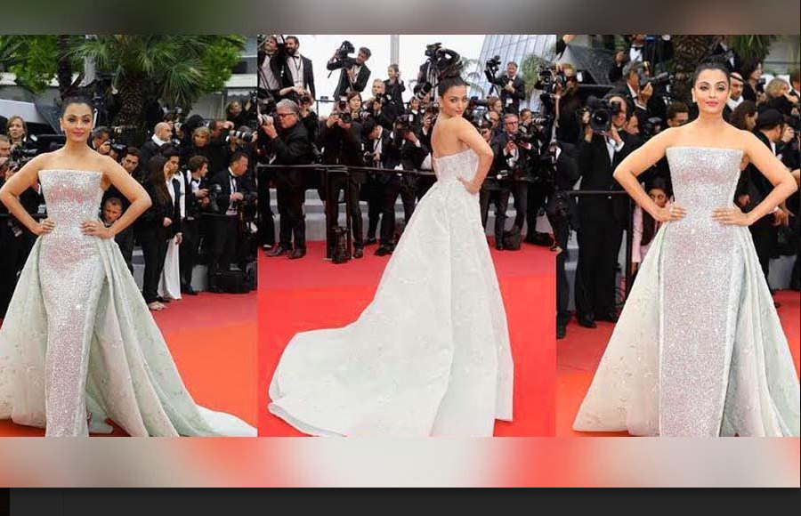 Aishwarya Rai Bachchan sets the temperature soaring higher at the Red Carpet of Cannes 2018