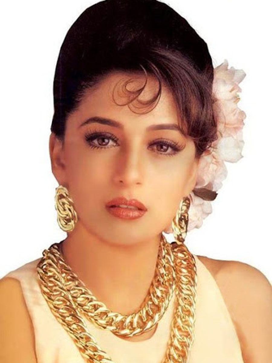 Birthday special: Rare pictures of Madhuri Dixit that made us go Dhak Dhak!!!