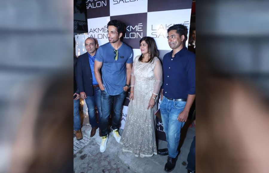 Celebs attend Lakme Salon launch 