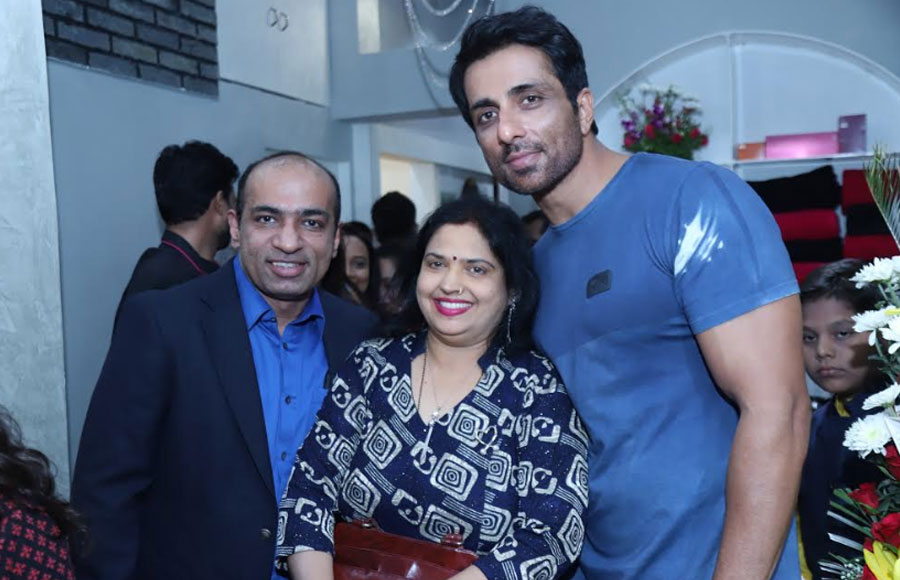 Celebs attend Lakme Salon launch 