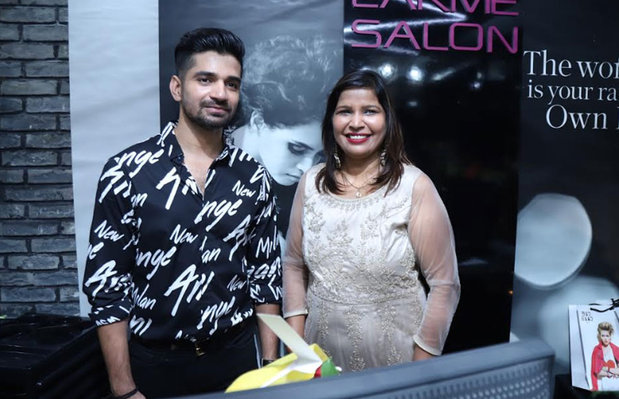 Celebs attend Lakme Salon launch 