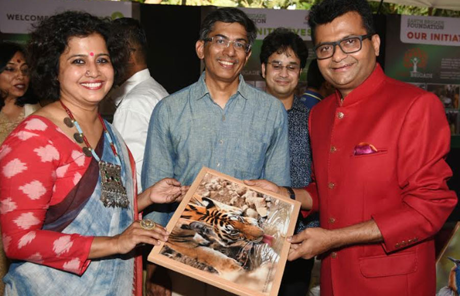 Raveena Tandon & Gracy Singh grace wildlife photography exhibition