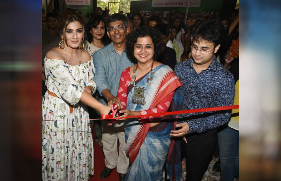 Raveena Tandon & Gracy Singh grace wildlife photography exhibition