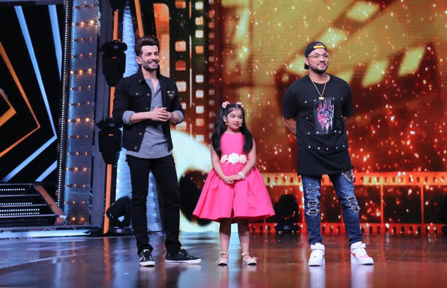 Raftaar on the sets of Zee TV's DID Li’l Masters 