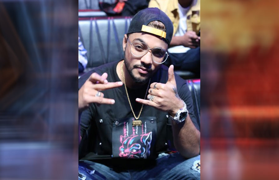 Raftaar on the sets of Zee TV's DID Li’l Masters 