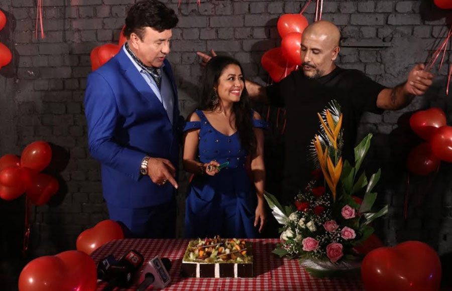 On birthday: Neha Kakkar gets surprised on the sets of Indian Idol 10 