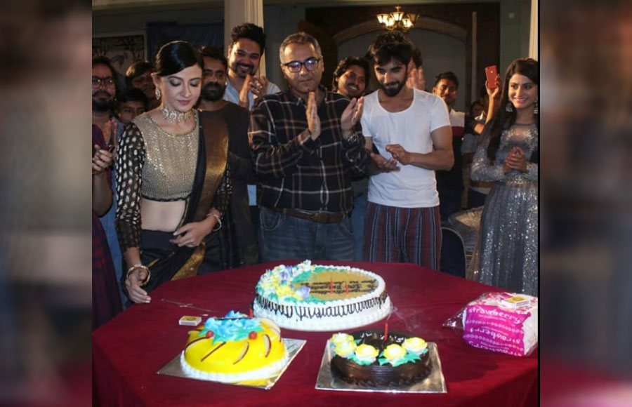 In pics: Aap Ke Aa Jane Se's 100 episodes completion party 