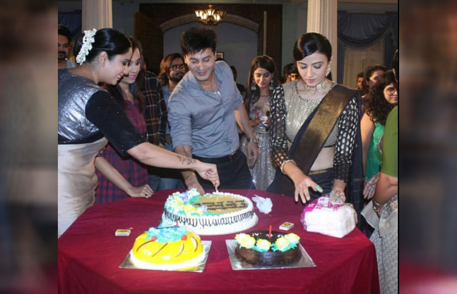 In pics: Aap Ke Aa Jane Se's 100 episodes completion party 