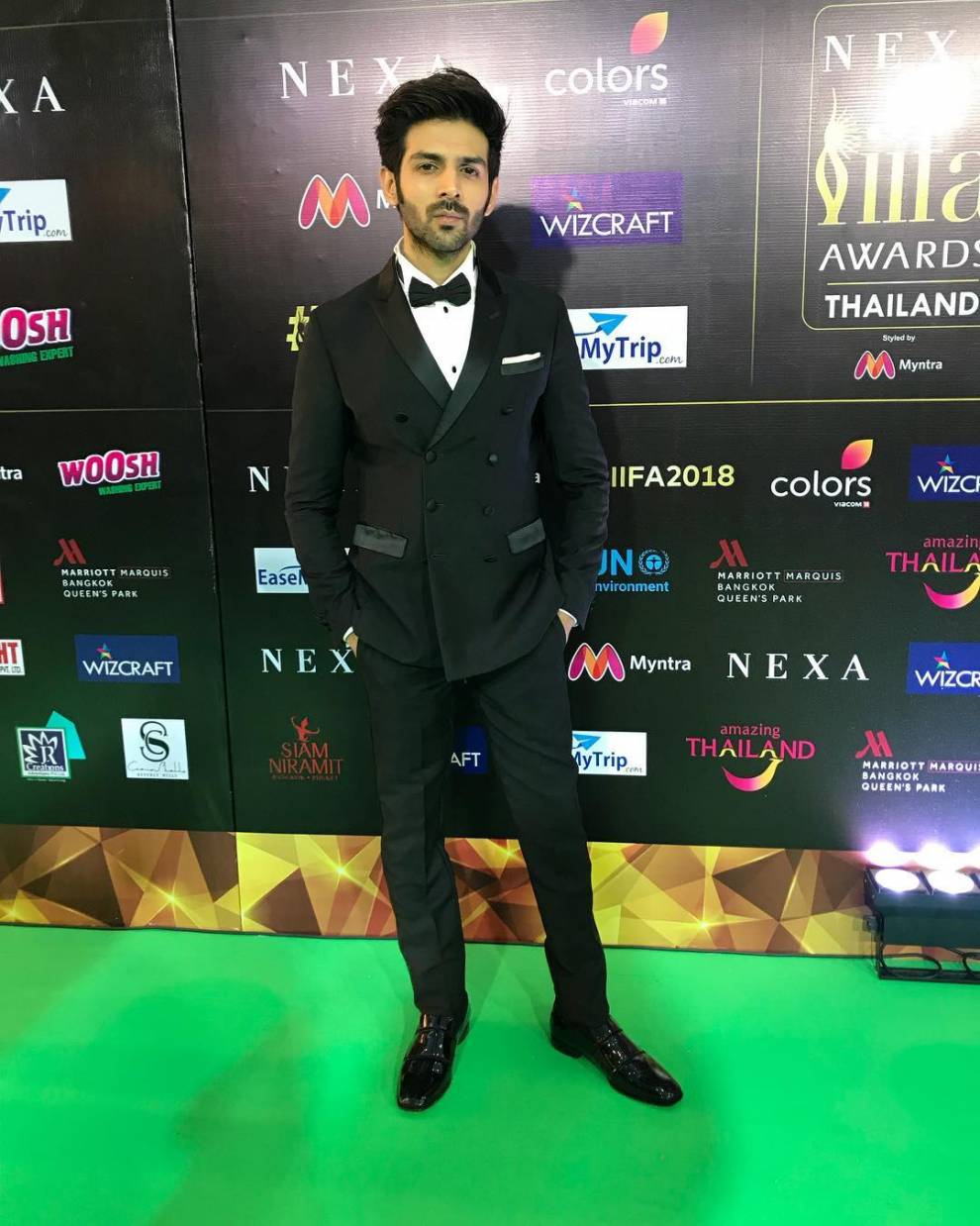 Celebrities who killed the Green Carpet of IIFA 2018! 