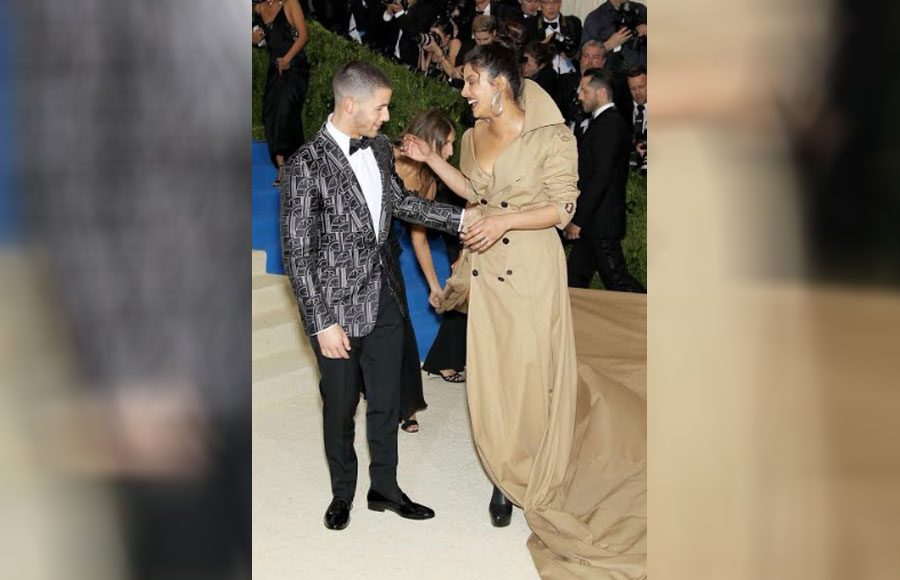 These pictures of Priyanka - Nick make us believe they are in LOVE