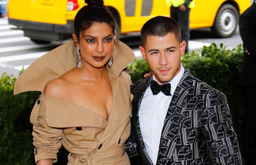 These pictures of Priyanka - Nick make us believe they are in LOVE