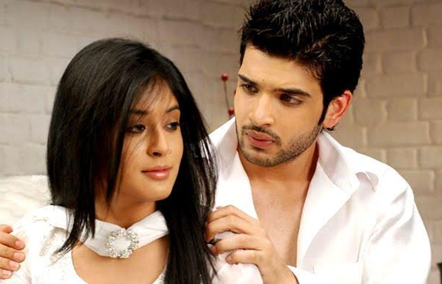 Arjun and Aarohi in Kitani Mohabbat Hai