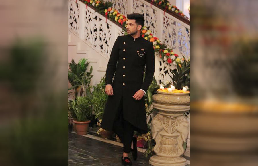 Karan Kundra and team Dil Hi Toh Hai's grand wedding celebrations 