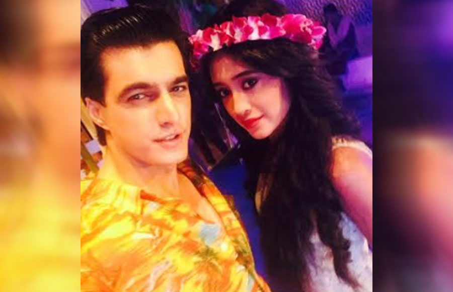 These SELFIES of Mohsin-Shivangi, prove how much they are in LOVE! 