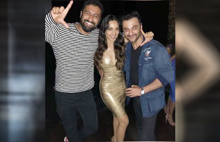 Lust Stories actor Kiara Advani's B'day bash saw Bollywood stars rolling! 