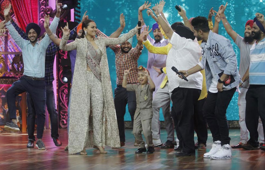 Sonakshi Sinha and Jassi Gill grace the sets of India's Best Dramebaaz