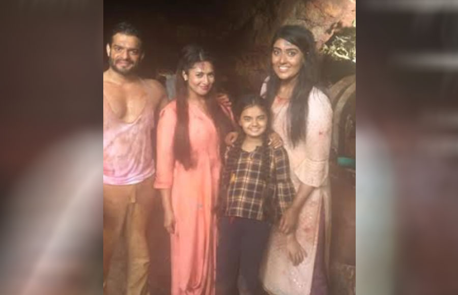 YHM actors have a blast while shooting for the cave track 