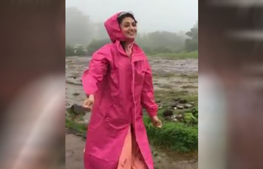 YHM actors have a blast while shooting for the cave track 