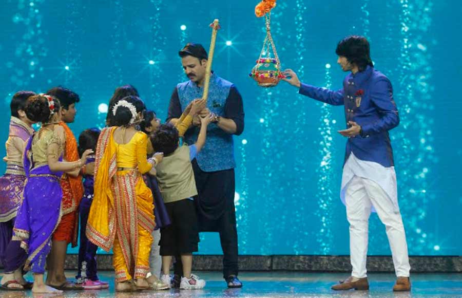 Janmashtami celebrations on India's Best Dramebaaz with Team Paltan