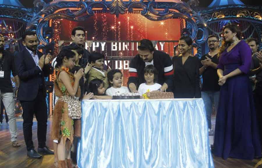 Vivek’s Birthday celebration on the sets of India’s Best Dramebaaz   