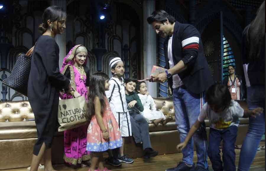 Vivek’s Birthday celebration on the sets of India’s Best Dramebaaz   