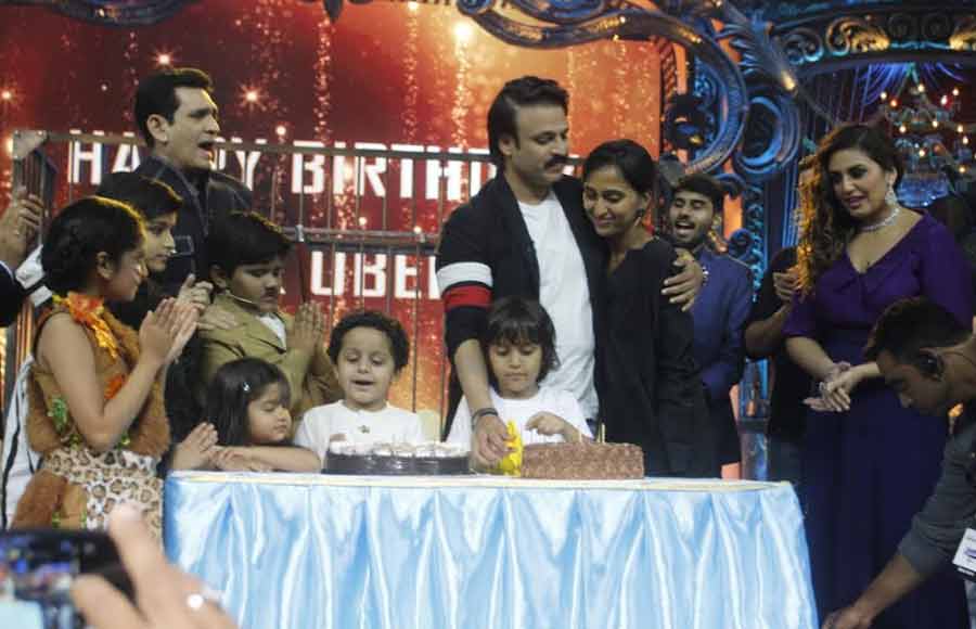 Vivek’s Birthday celebration on the sets of India’s Best Dramebaaz   