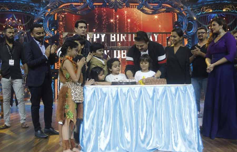 Vivek’s Birthday celebration on the sets of India’s Best Dramebaaz   