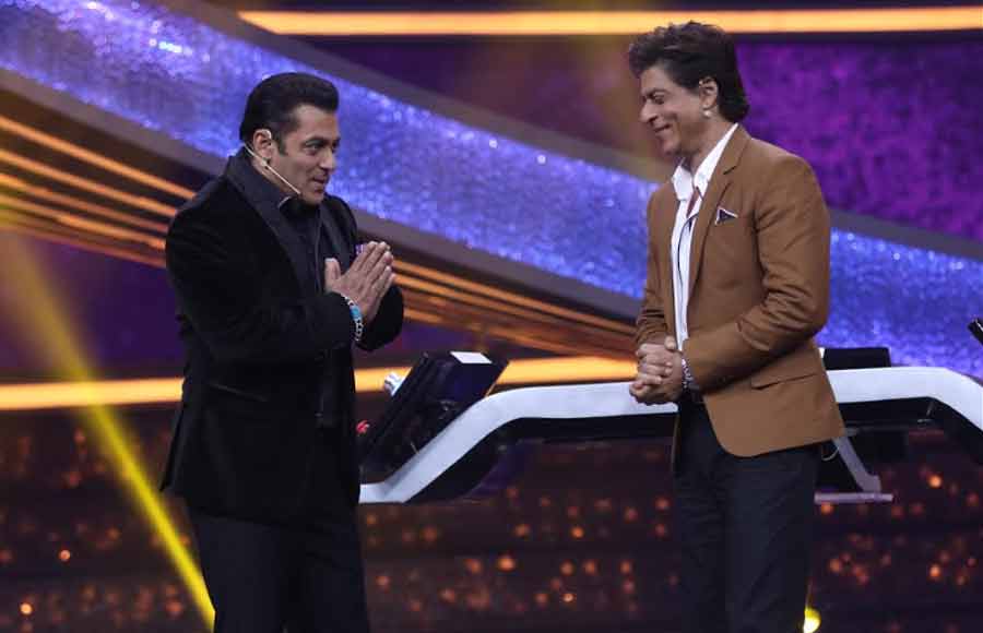 Shah Rukh Khan and Salman Khan come together for 'Dumdaar' Weekend