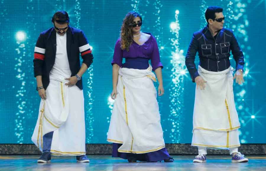 Vivek, Huma & Omung performs Lungi dance on India’s Best Dramebaaz 