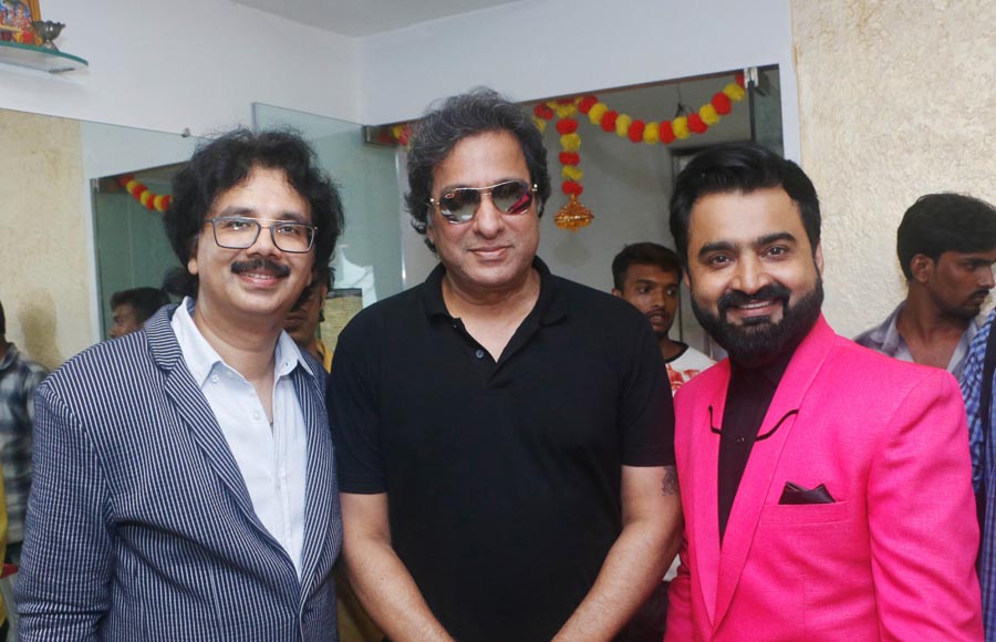 Sonu Nigam and Talat Aziz inaugurate Jeetu Shankar's Music Academy & Recording Studio