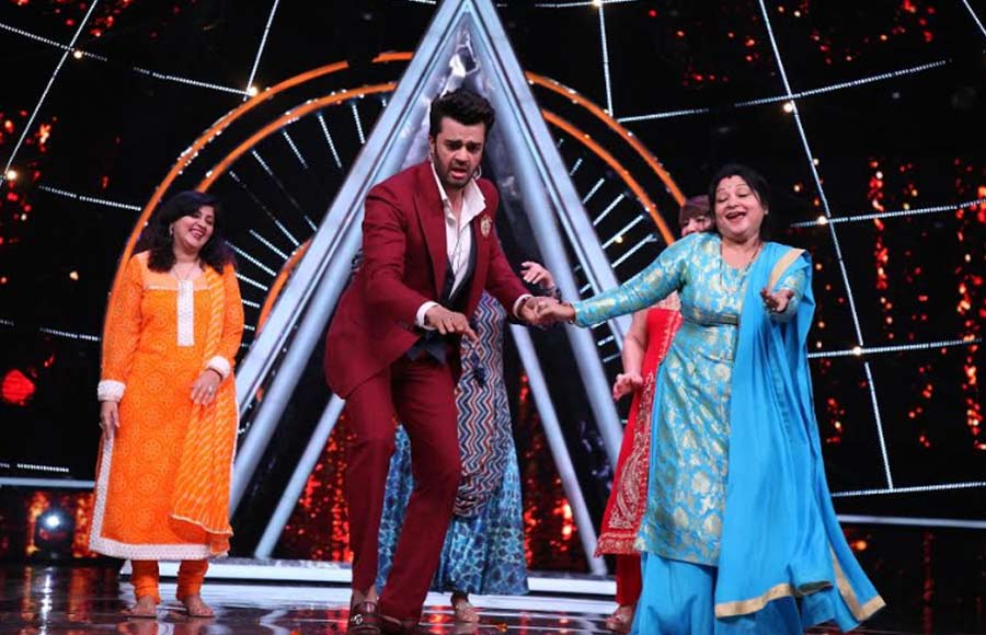 Fan special episode on Indian Idol 10