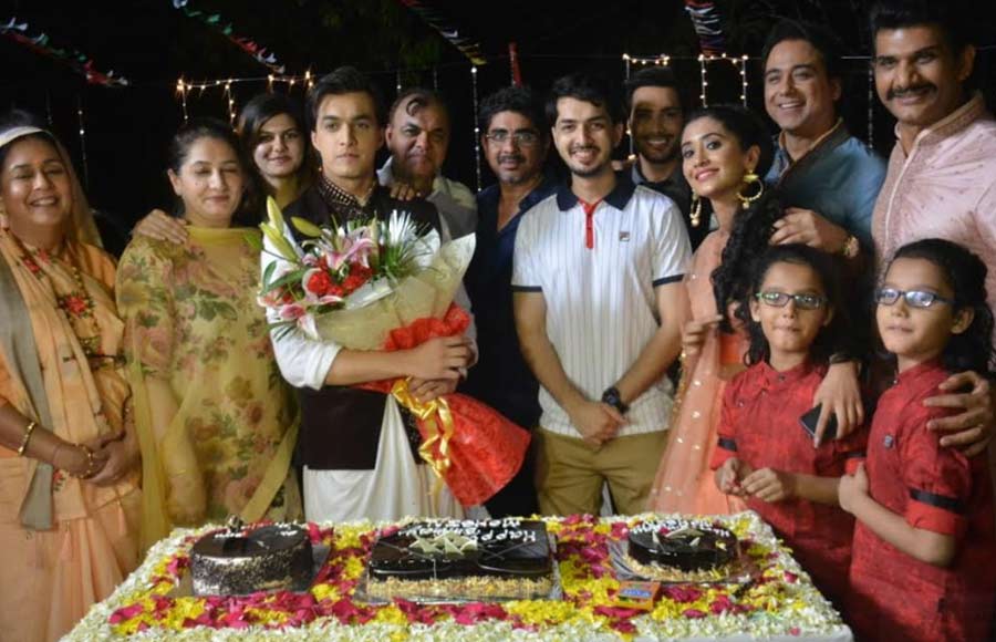 Mohsin Khan celebrates his birthday on the sets of Yeh Rishta 