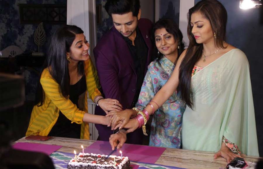 In pics: Colors' Silsila Badalte Rishton Ka's complete 100 episodes