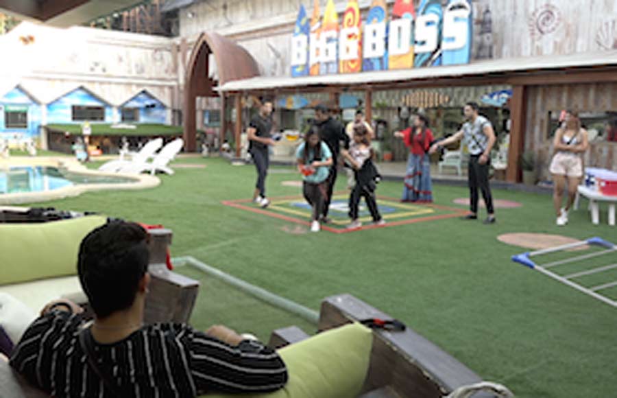 Captaincy task creates estranged environment in Bigg Boss 12 house