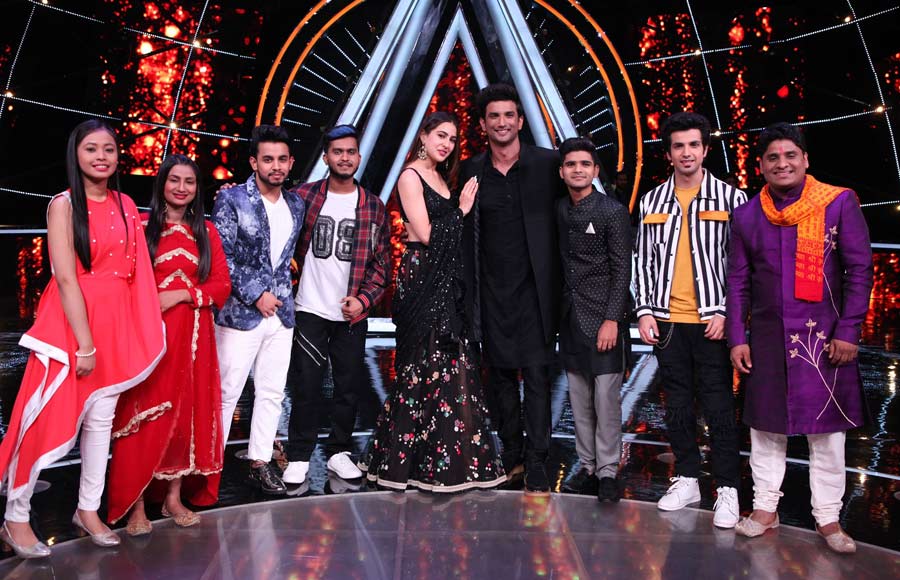 Sara Ali Khan and Sushant Singh Rajput on Indian Idol 10