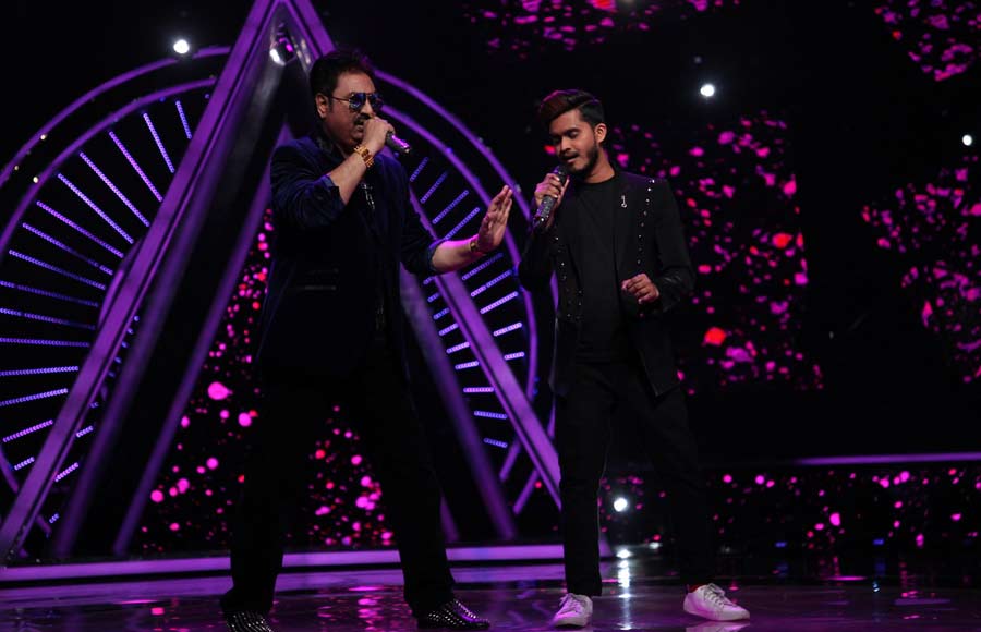 Kumar Sanu and Patiala Babes cast on Indian Idol