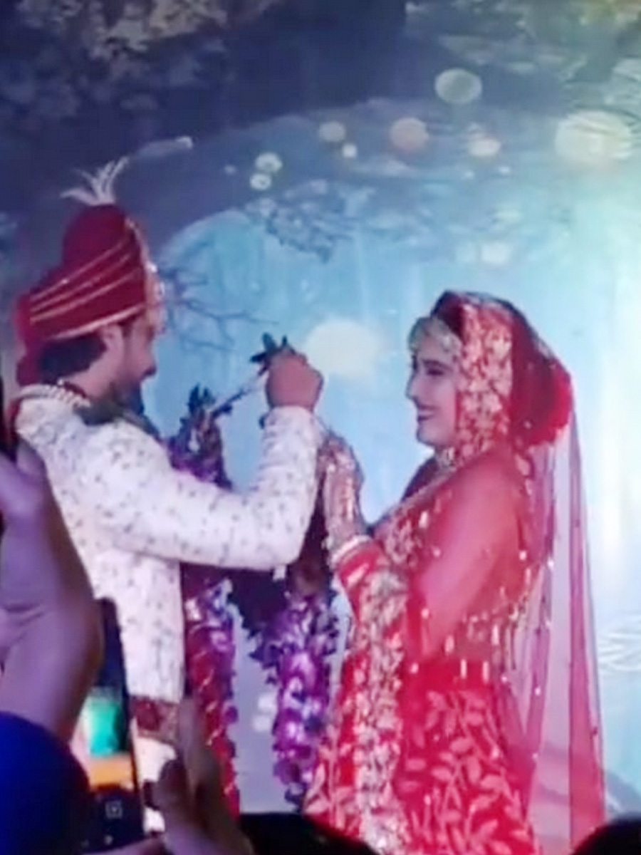 Rohit Purohit & Sheena Bajaj tie the knot