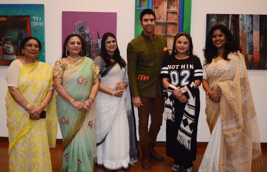 Sandip, Sharbani and Maju inaugurates painting exhibition 'India on Canvas' 