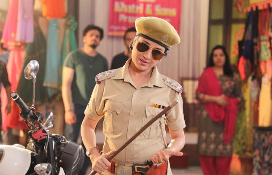 Paridhi Sharma rocks the look of a cop in Patiala Babes 