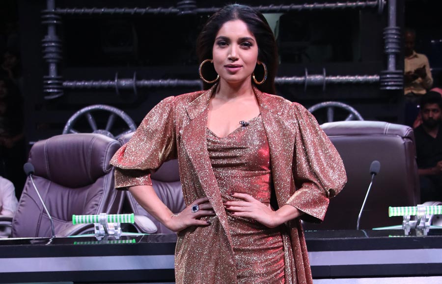 Sushant Singh Rajput and Bhumi Pednekar grace sets of Super Dancer Chapter 3