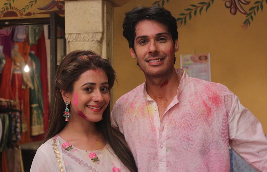 Holi celebrations in SAB TV's Jijaji Chhat Per Hain