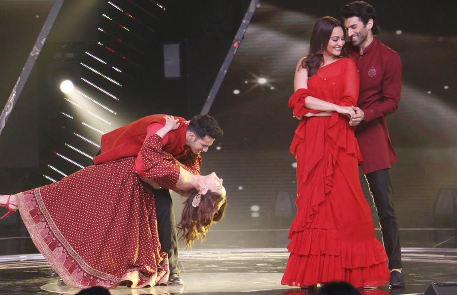 Kalank Cast on the sets of Rising Stars