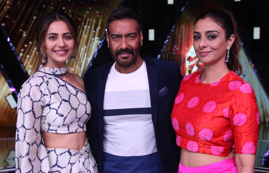 Ajay Devgn, Tabu and Rakul Preet Singh grace Colors' Rising Star