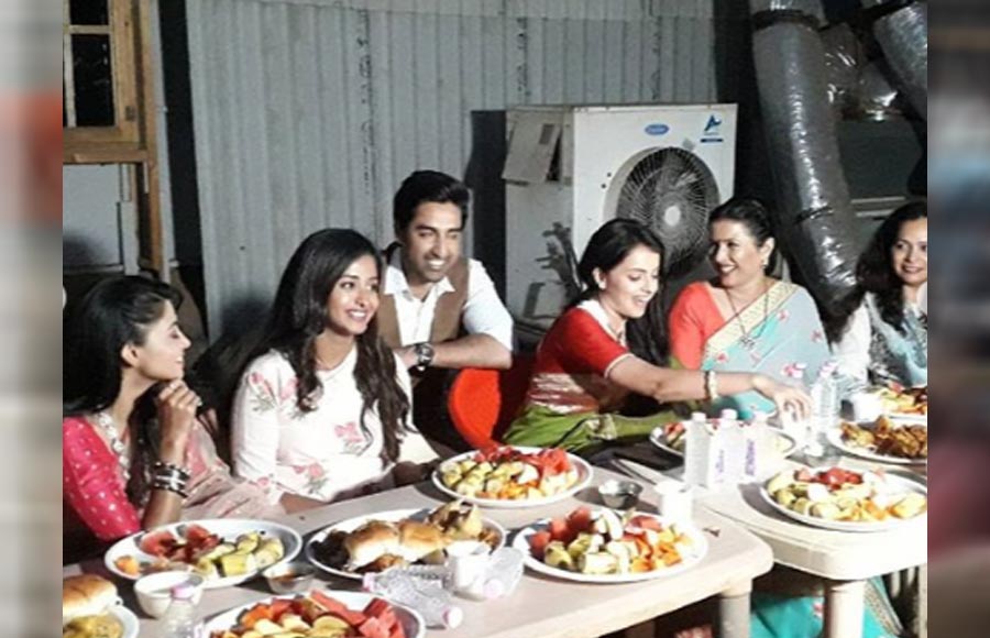 Iftar party on the sets of Ek Bhram Sarvagun Sampanna