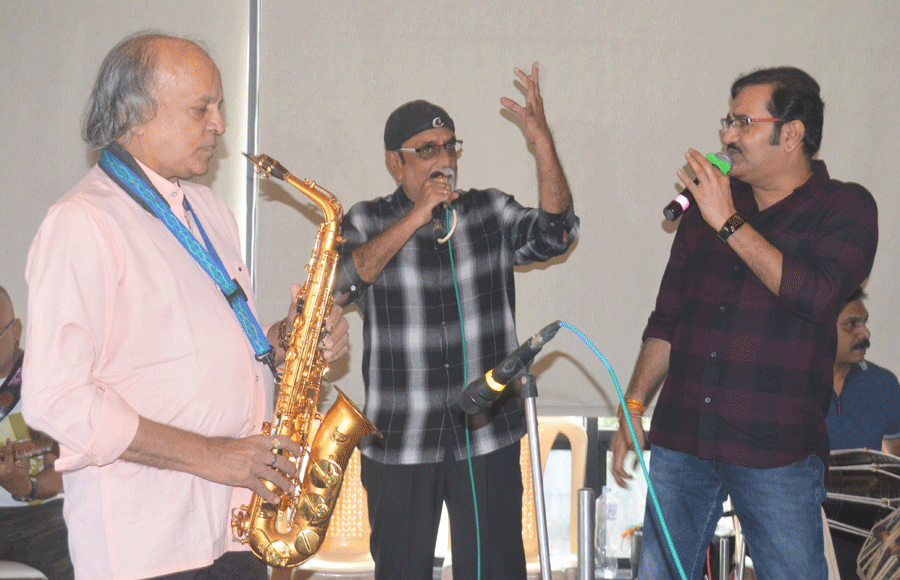 Sudesh Bhosale rehearses for 'Forever Rafi'