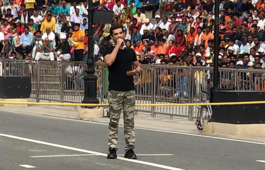 In pics: Arjun Bijlani visits Wagha Border 